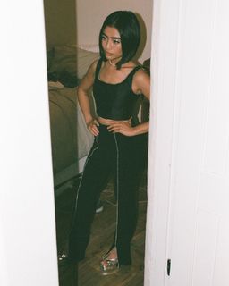 Brianne Tju feet photo 5