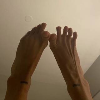 Brianne Tju feet photo 10