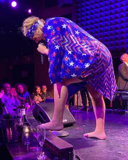 Bridget Everett feet photo 19