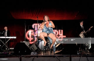 Bridget Everett feet photo 8