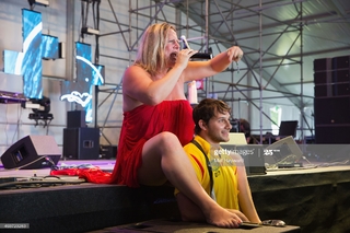 Bridget Everett feet photo 5