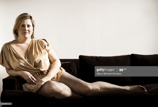 Bridget Everett feet photo 4
