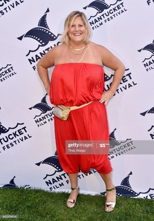Bridget Everett feet photo 9