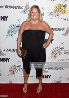 Bridget Everett feet photo 5
