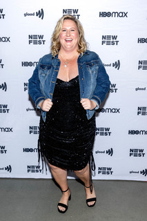 Bridget Everett feet photo 13