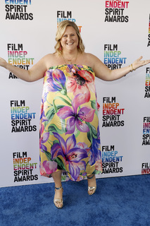 Bridget Everett feet photo 3