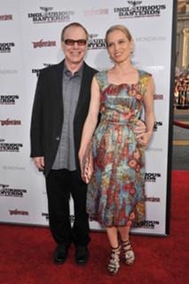 Bridget Fonda feet photo thumbnail