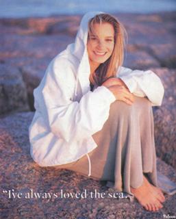 Bridget Fonda feet photo thumbnail