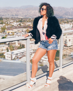 Bridget Kelly feet photo 7
