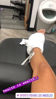 Bridget Kelly feet photo 1