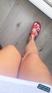 Bridget Kelly feet photo 8
