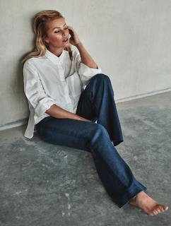 Bridget Maasland feet photo 8