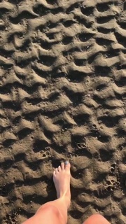 Bridget Maasland feet photo 3