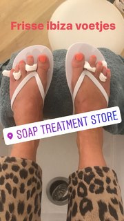 Bridget Maasland feet photo 20