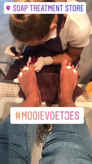 Bridget Maasland feet photo 19