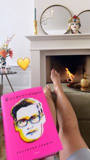 Bridget Maasland feet photo 10
