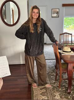 Bridget Malcolm feet photo 1
