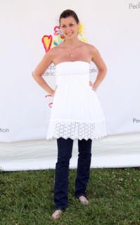 Bridget Moynahan feet photo thumbnail