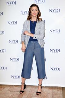 Bridget Moynahan feet photo thumbnail
