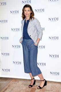 Bridget Moynahan feet photo thumbnail