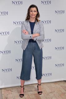 Bridget Moynahan feet photo thumbnail