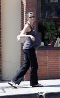Bridget Moynahan feet photo thumbnail