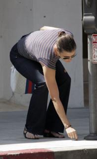 Bridget Moynahan feet photo thumbnail