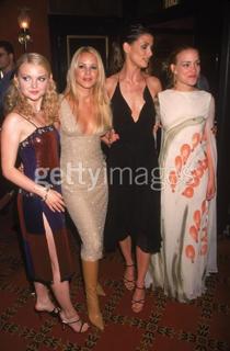 Bridget Moynahan feet photo thumbnail