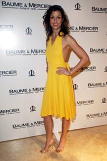 Bridget Moynahan feet photo thumbnail