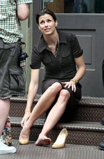 Bridget Moynahan feet photo thumbnail