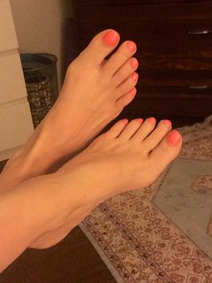 Bridget Phetasy feet photo 17