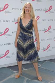 Bridgette Wilson-Sampras feet photo thumbnail