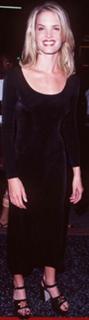 Bridgette Wilson-Sampras feet photo thumbnail