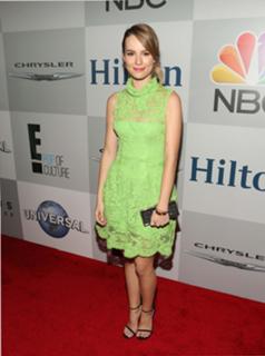Bridgit Mendler feet photo thumbnail