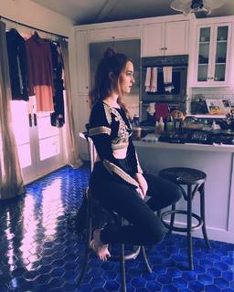 Bridgit Mendler feet photo thumbnail