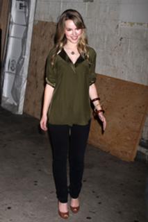 Bridgit Mendler feet photo thumbnail