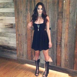 Brie Garcia feet photo thumbnail