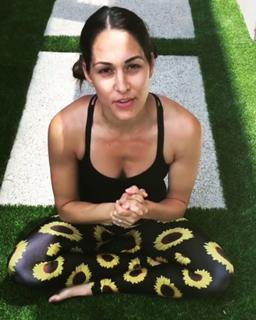Brie Garcia feet photo thumbnail