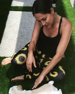 Brie Garcia feet photo thumbnail