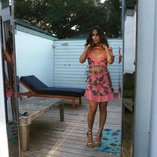 Brie Garcia feet photo thumbnail