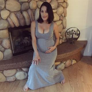Brie Garcia feet photo thumbnail