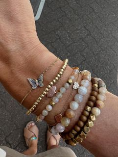 Brie Garcia feet photo thumbnail
