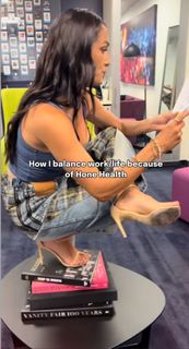 Brie Garcia feet photo thumbnail