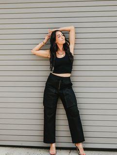 Brie Garcia feet photo thumbnail
