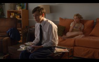 Brie Larson feet photo thumbnail