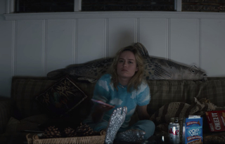 Brie Larson feet photo thumbnail