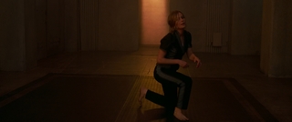Brie Larson feet photo thumbnail
