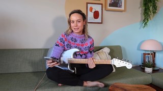 Brie Larson feet photo thumbnail