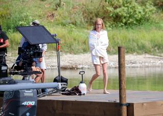 Brie Larson feet photo thumbnail