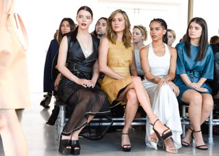 Brie Larson feet photo thumbnail